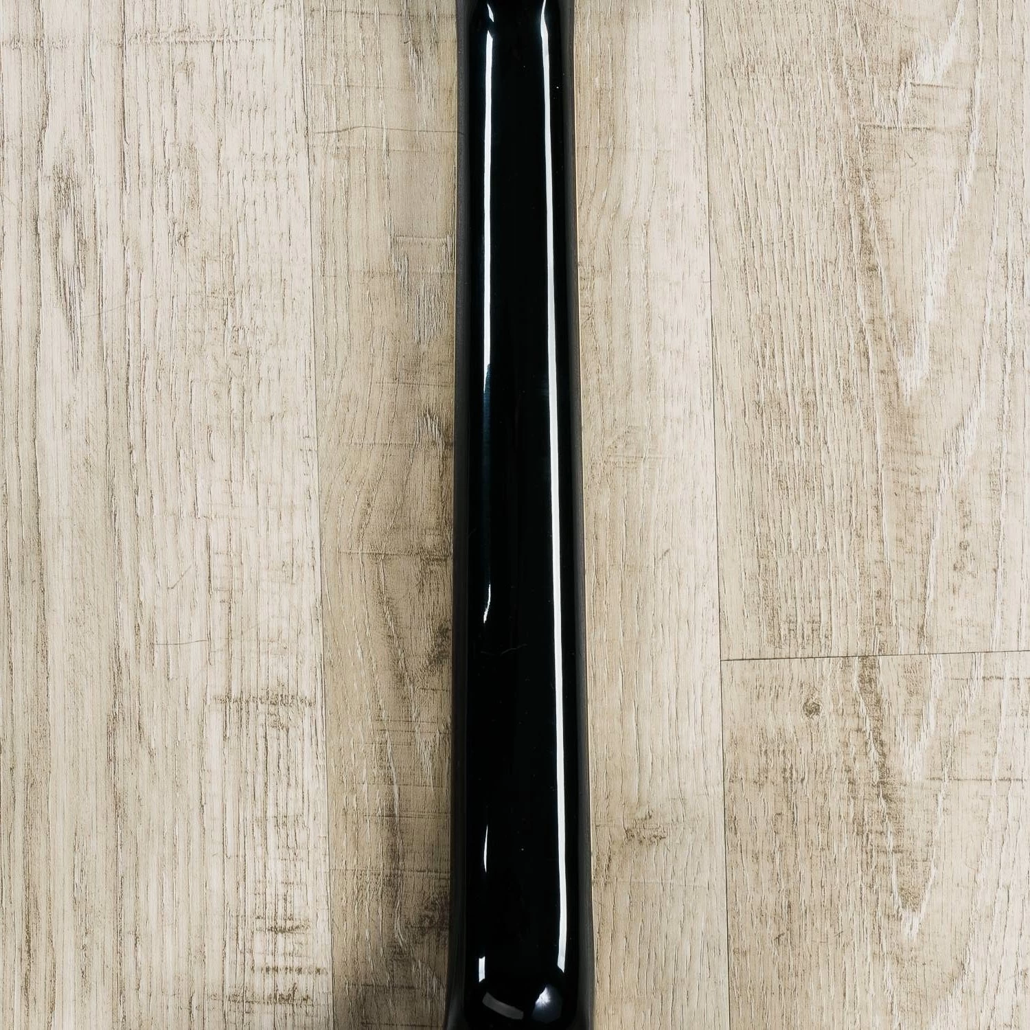 Heritage Standard H-150 Solid Guitar With Case, Ebony (Gloss Black) 9 Heritage Standard H-150 Solid Guitar With Case, Ebony (Gloss Black) - Image 7