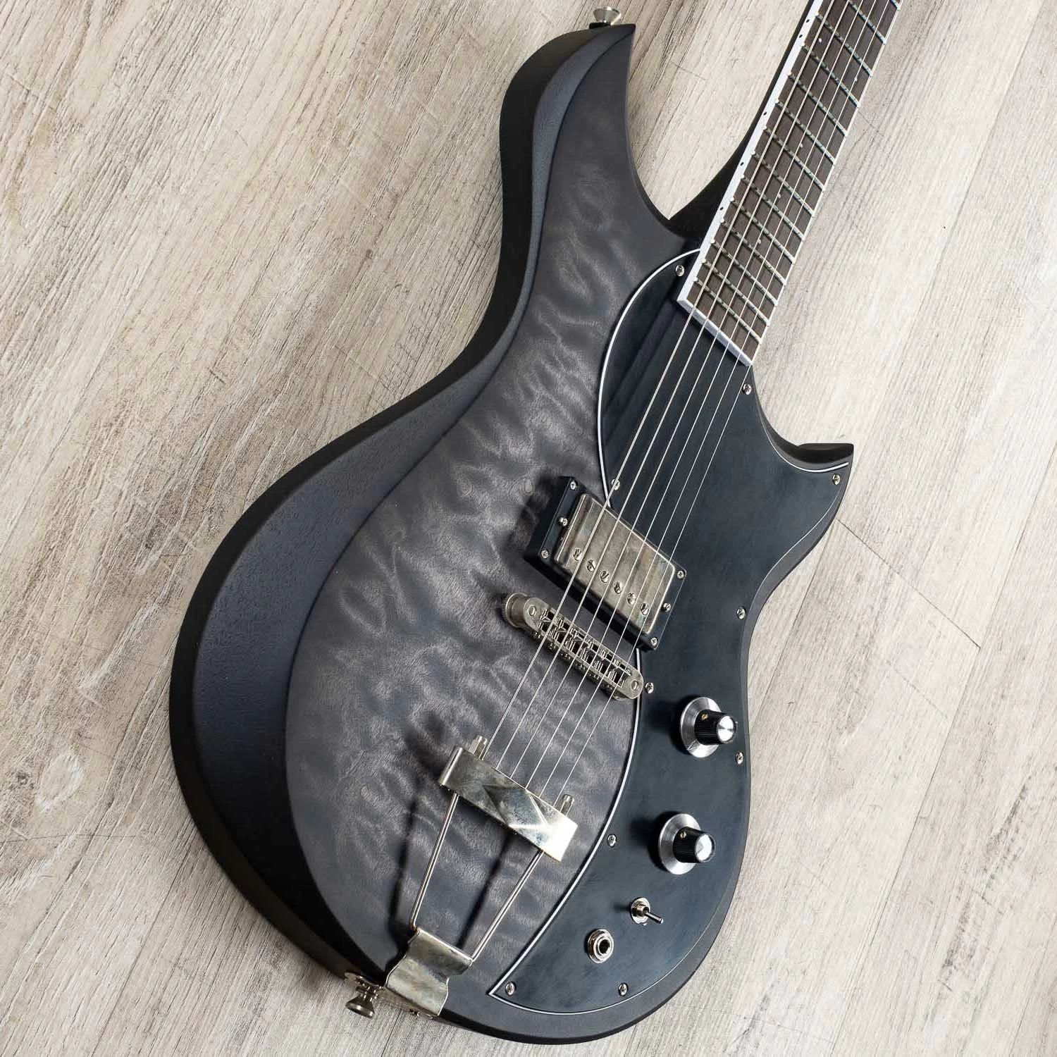 Dunable Cyclops Guitar, Black Burst Over Quilt Maple, Direwolf Pickups 4 Dunable Cyclops Guitar, Black Burst Over Quilt Maple, Direwolf Pickups - Image 2