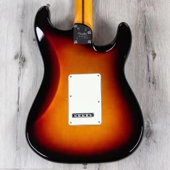 Fender American Ultra Stratocaster Left-Hand Guitar, Maple Fretboard, Ultraburst -Musical Instrument Shop 20210428 dsc09604