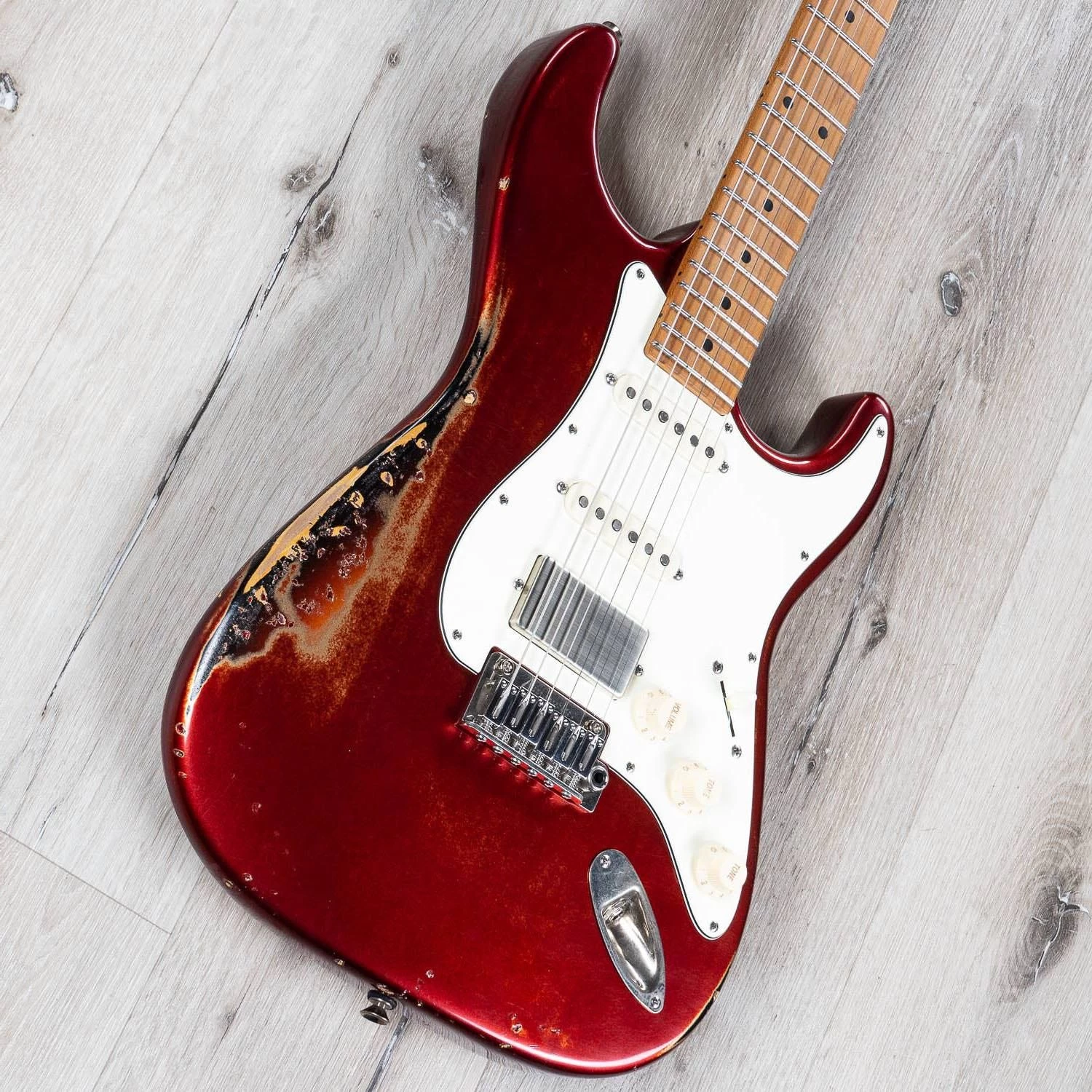 Anderson Guitarworks Icon Classic HSS Guitar, Distressed Candy Apple Red Over Sunburst 4 Anderson Guitarworks Icon Classic HSS Guitar, Distressed Candy Apple Red Over Sunburst - Image 2