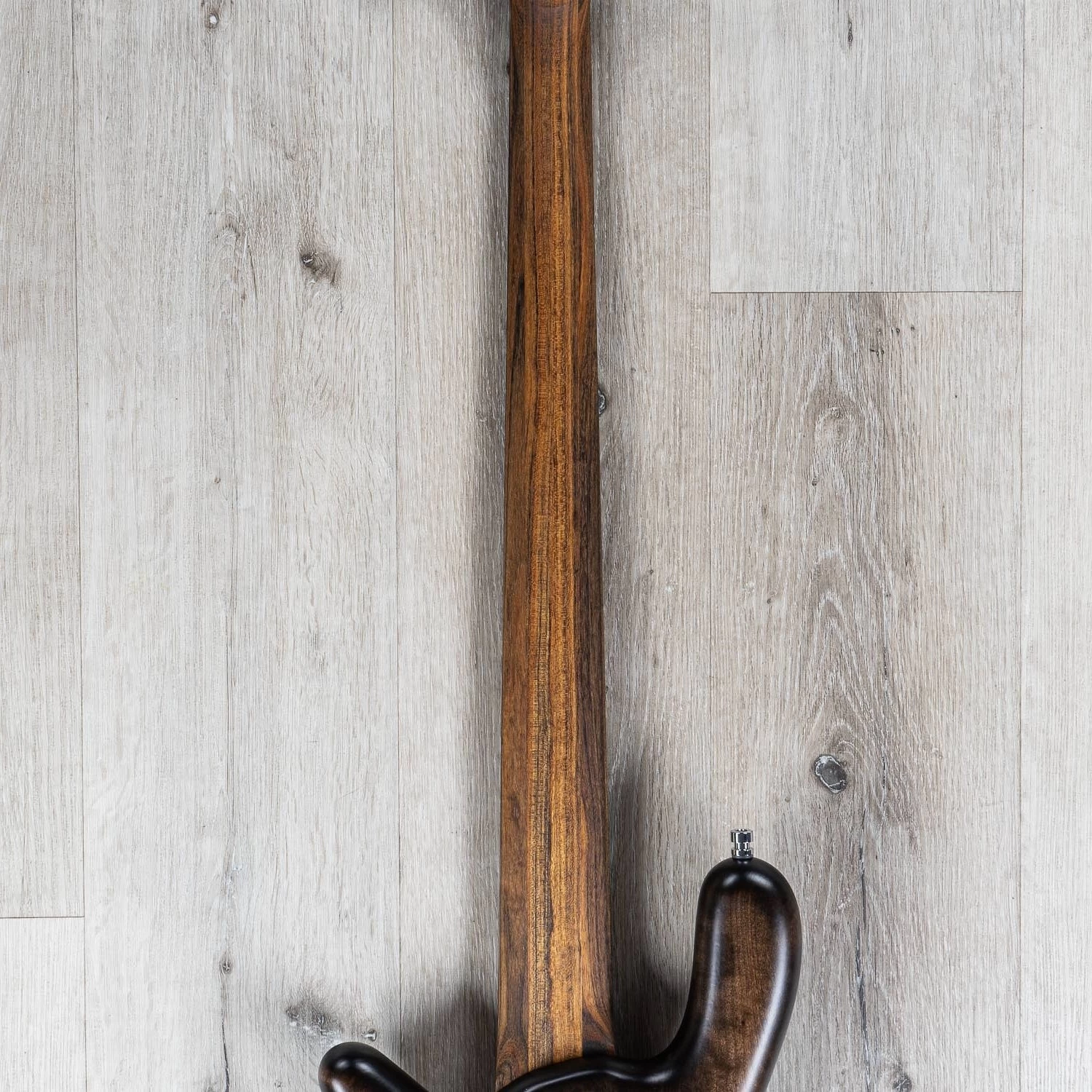 Warwick Teambuilt Pro Series Streamer LX 5-String Bass, Nirvana Black Transparent Satin 7 Warwick Teambuilt Pro Series Streamer LX 5-String Bass, Nirvana Black Transparent Satin - Image 5