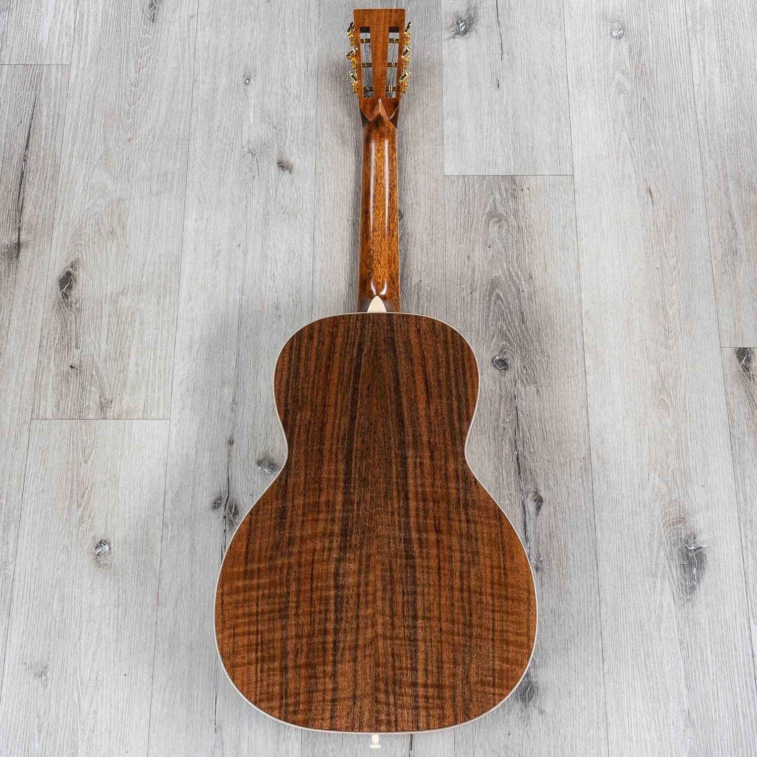 Martin Custom Shop 00-28 Inspired Parlor Acoustic Guitar, Figured Walnut And Red Cedar 8 Martin Custom Shop 00-28 Inspired Parlor Acoustic Guitar, Figured Walnut And Red Cedar - Image 6