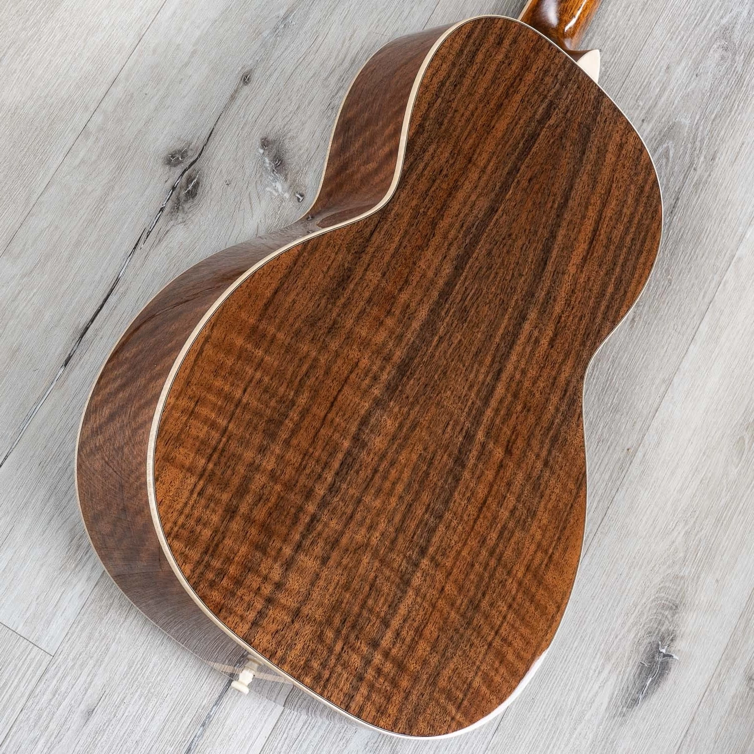 Martin Custom Shop 00-28 Inspired Parlor Acoustic Guitar, Figured Walnut And Red Cedar 6 Martin Custom Shop 00-28 Inspired Parlor Acoustic Guitar, Figured Walnut And Red Cedar - Image 4