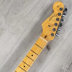 Fender American Professional II Stratocaster Left-Hand Guitar, Maple Fingerboard, Olympic White -Musical Instrument Shop 20211004 dsc04036