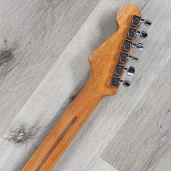 Fender American Acoustasonic Jazzmaster Guitar, Arctic White, Ebony Fretboard 21 Fender American Acoustasonic Jazzmaster Guitar, Arctic White, Ebony Fretboard -Musical Instrument Shop 20211111 dsc06953