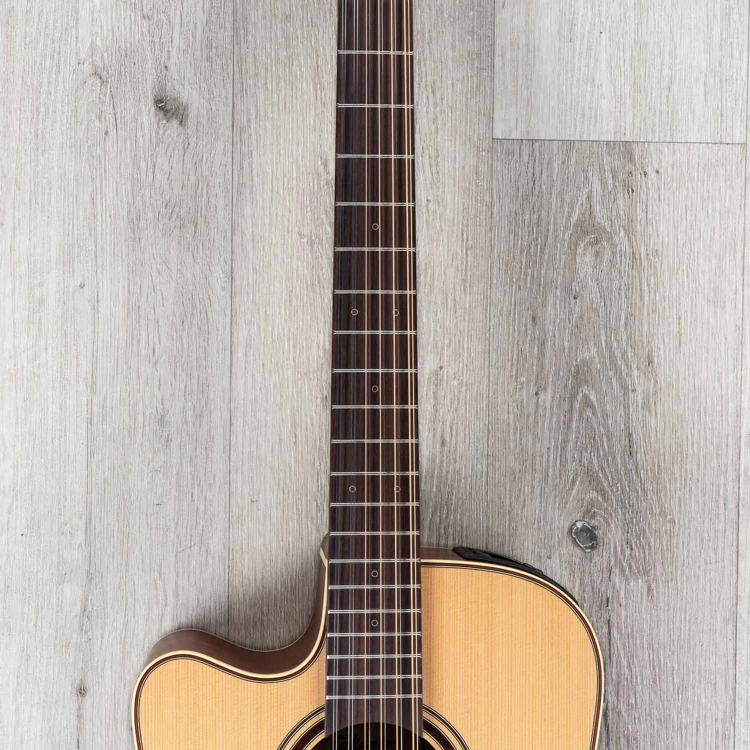 Takamine P3DC-12 12-String Dreadnought Acoustic-Electric Guitar, Left-Handed, Hard Case - Natural 9 Takamine P3DC-12 12-String Dreadnought Acoustic-Electric Guitar, Left-Handed, Hard Case - Natural - Image 7