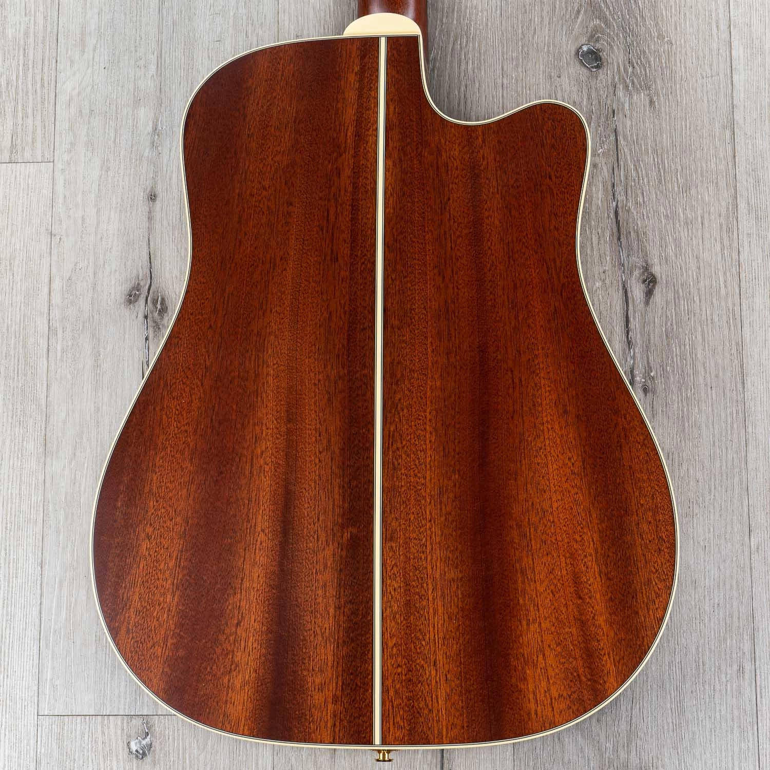 Takamine P3DC-12 12-String Dreadnought Acoustic-Electric Guitar, Left-Handed, Hard Case - Natural 4 Takamine P3DC-12 12-String Dreadnought Acoustic-Electric Guitar, Left-Handed, Hard Case - Natural - Image 2