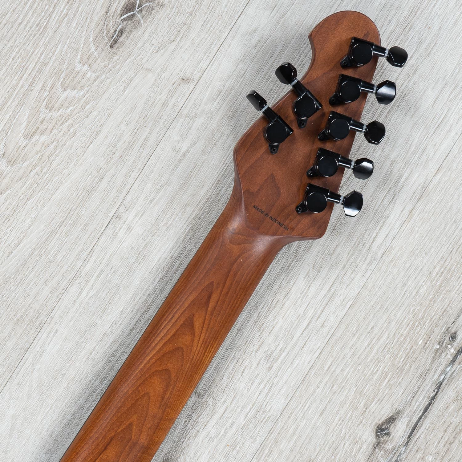 Sterling By Music Man JP157 DiMarzio John Petrucci 7-String Guitar, Eminence Purple 11 Sterling By Music Man JP157 DiMarzio John Petrucci 7-String Guitar, Eminence Purple - Image 9