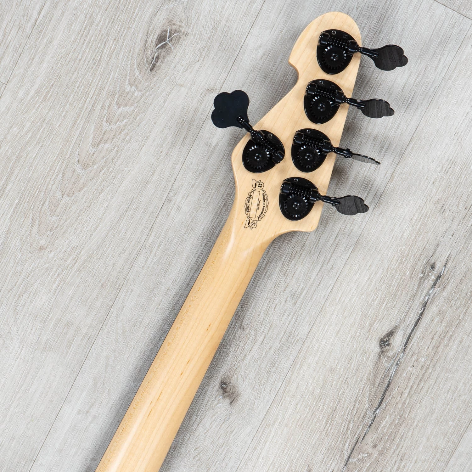 Sandberg California TM-5 Exclusive Run Bass, 5-String, Cosmic Black W/ Neon Green Stripes 11 Sandberg California TM-5 Exclusive Run Bass, 5-String, Cosmic Black W/ Neon Green Stripes - Image 9