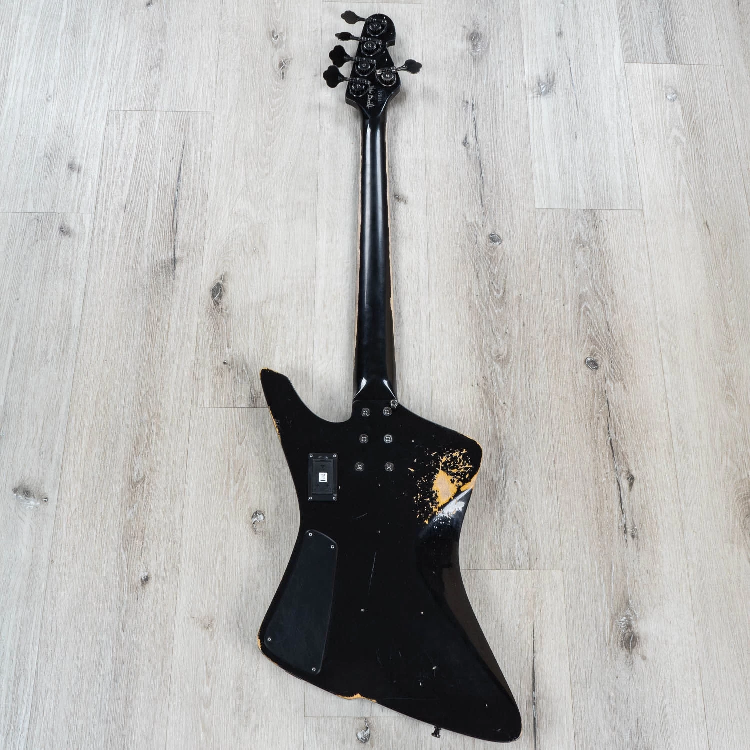 Sandberg Forty Eight Victor Brandt 5 Signature Bass, 5-String, Hardcore Aged Black 8 Sandberg Forty Eight Victor Brandt 5 Signature Bass, 5-String, Hardcore Aged Black - Image 6