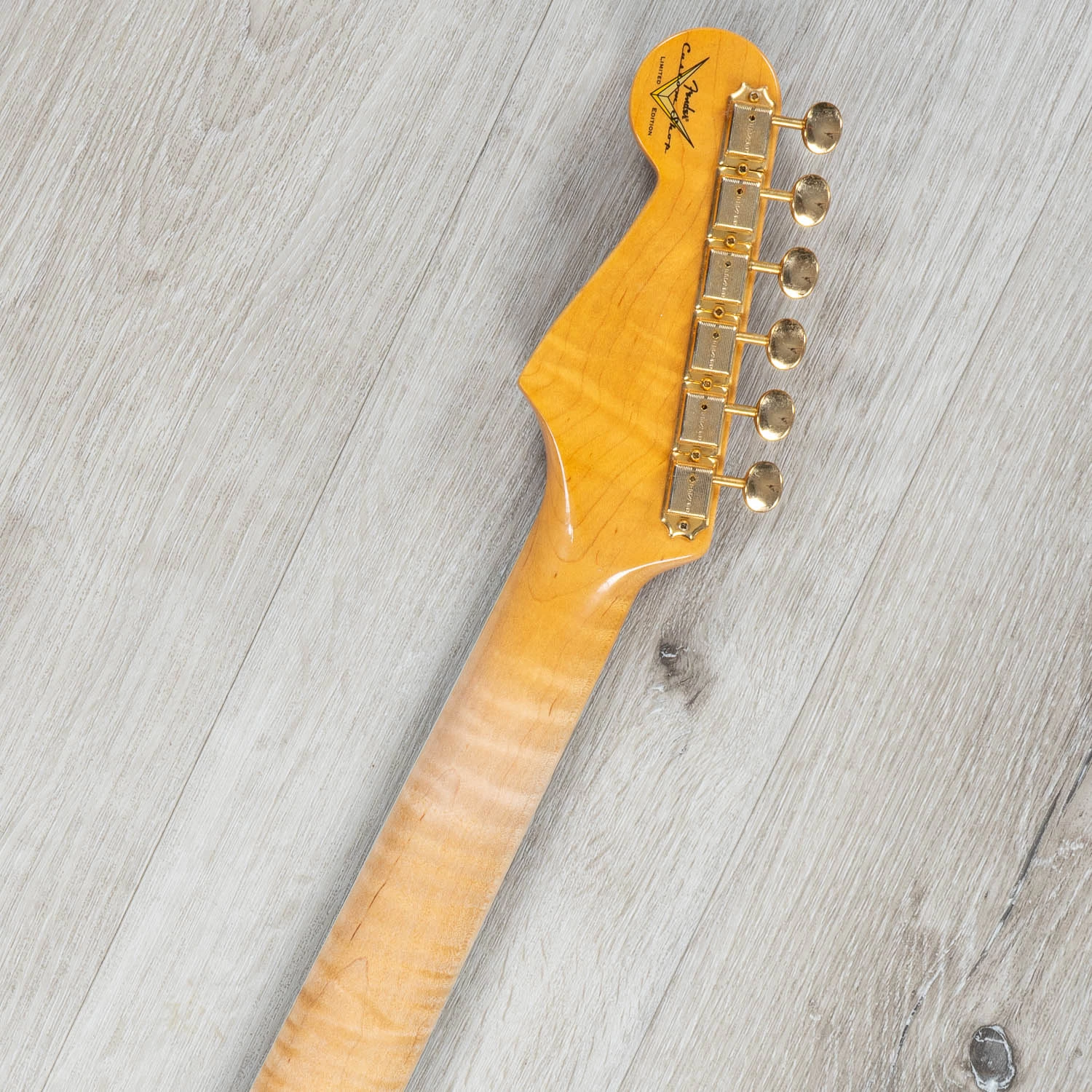 Fender Custom Shop LTD 1965 Stratocaster Closet Classic Guitar, Rosewood Fingerboard, 3-Tone Sunburst 11 Fender Custom Shop LTD 1965 Stratocaster Closet Classic Guitar, Rosewood Fingerboard, 3-Tone Sunburst - Image 9