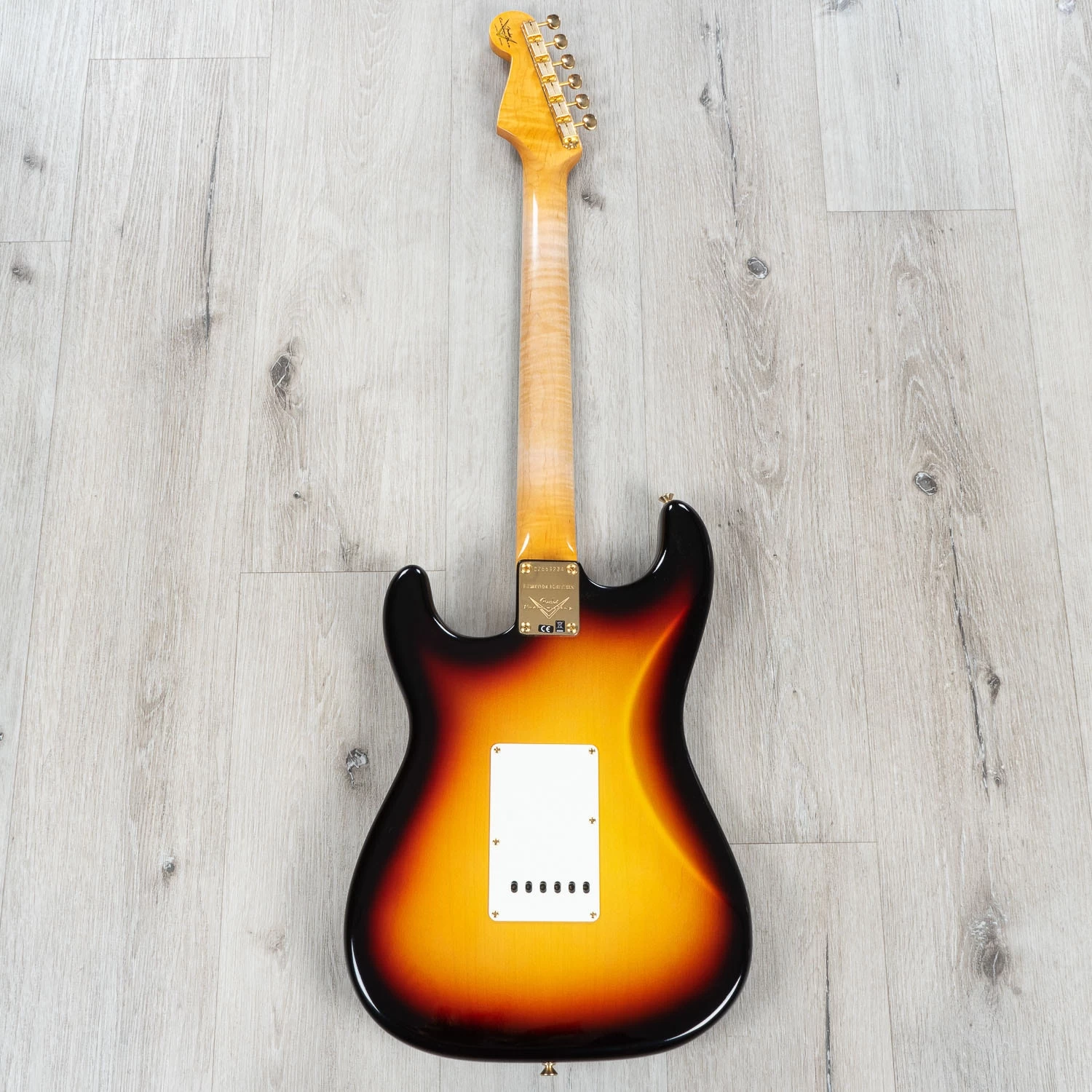 Fender Custom Shop LTD 1965 Stratocaster Closet Classic Guitar, Rosewood Fingerboard, 3-Tone Sunburst 8 Fender Custom Shop LTD 1965 Stratocaster Closet Classic Guitar, Rosewood Fingerboard, 3-Tone Sunburst - Image 6