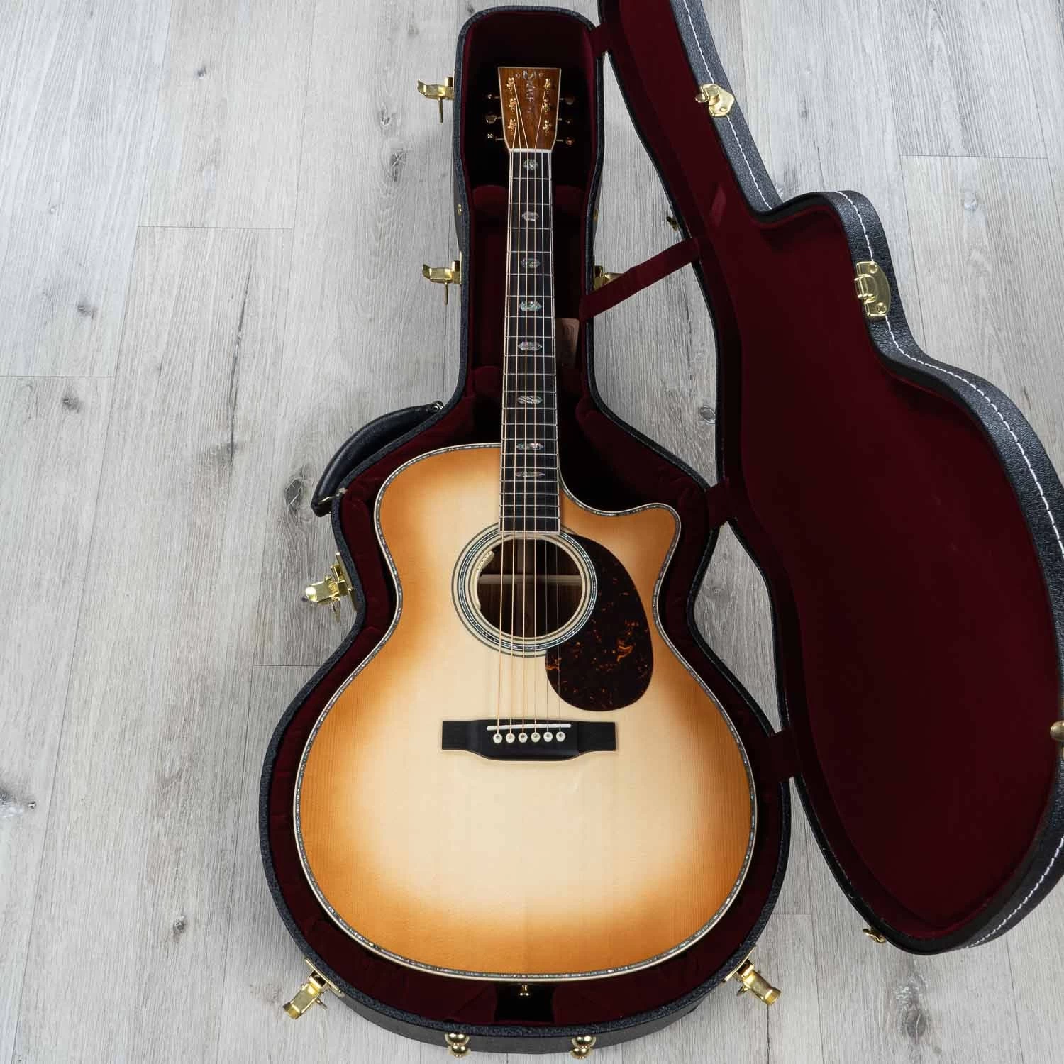 Martin Custom Shop Grand Performance Venetian Cutaway Acoustic-Electric Guitar, Guatemalan Rosewood, Toasted Burst 13 Martin Custom Shop Grand Performance Venetian Cutaway Acoustic-Electric Guitar, Guatemalan Rosewood, Toasted Burst - Image 11