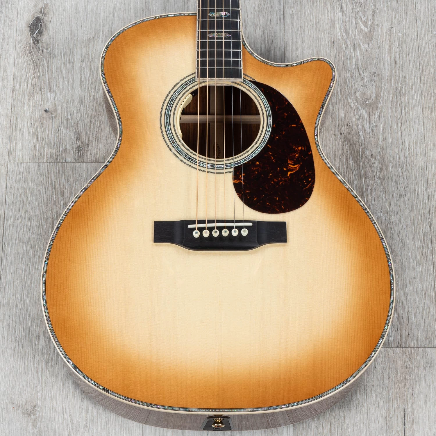 Martin Custom Shop Grand Performance Venetian Cutaway Acoustic-Electric Guitar, Guatemalan Rosewood, Toasted Burst 3 Martin Custom Shop Grand Performance Venetian Cutaway Acoustic-Electric Guitar, Guatemalan Rosewood, Toasted Burst