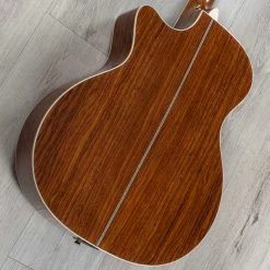 Martin Custom Shop Grand Performance Venetian Cutaway Acoustic-Electric Guitar, Guatemalan Rosewood, Toasted Burst 21 Martin Custom Shop Grand Performance Venetian Cutaway Acoustic-Electric Guitar, Guatemalan Rosewood, Toasted Burst -Musical Instrument Shop 20221208 dsc03585