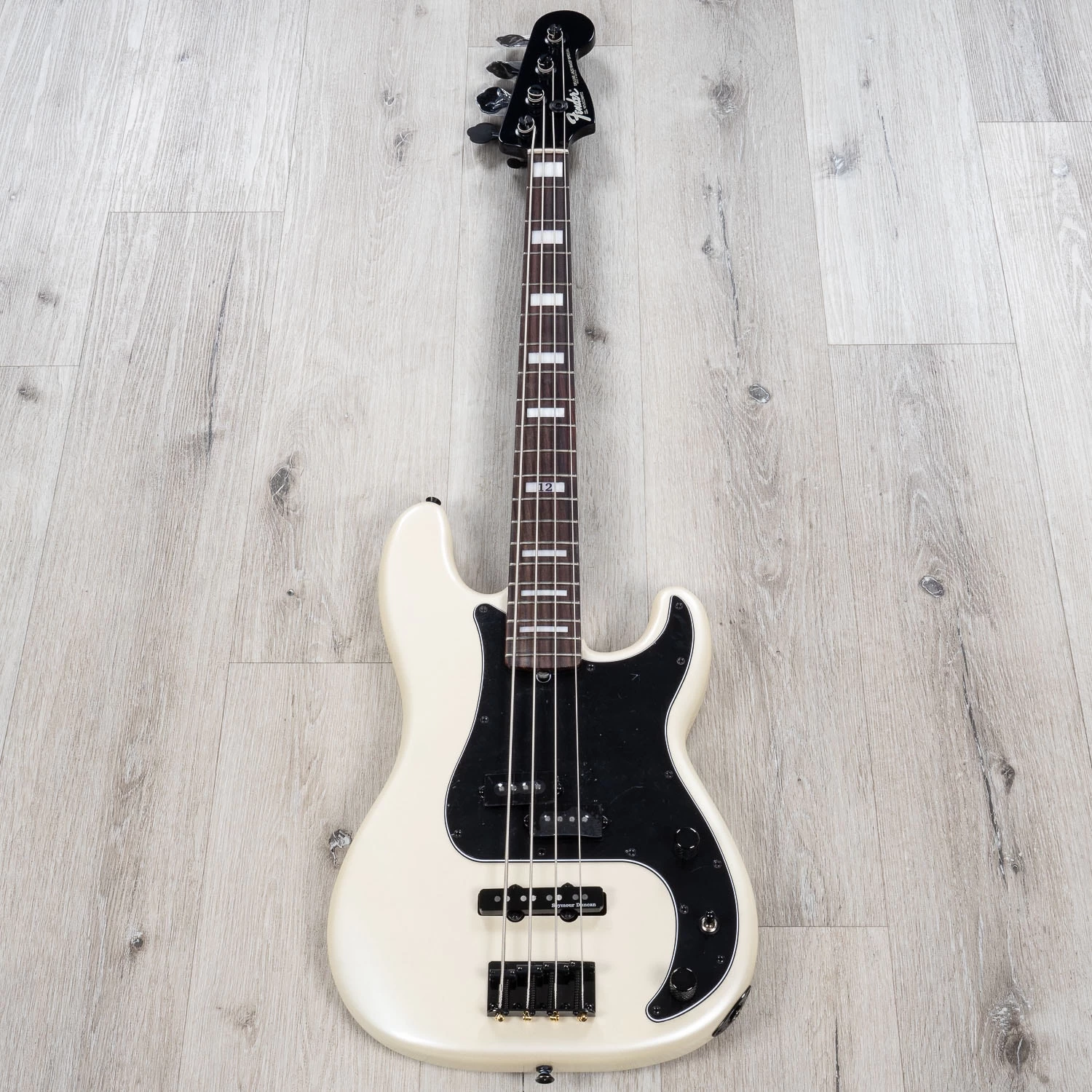 Fender Duff McKagan Deluxe Precision Bass, Rosewood Fingerboard, White Pearl 5 Fender Duff McKagan Deluxe Precision Bass, Rosewood Fingerboard, White Pearl - Image 3