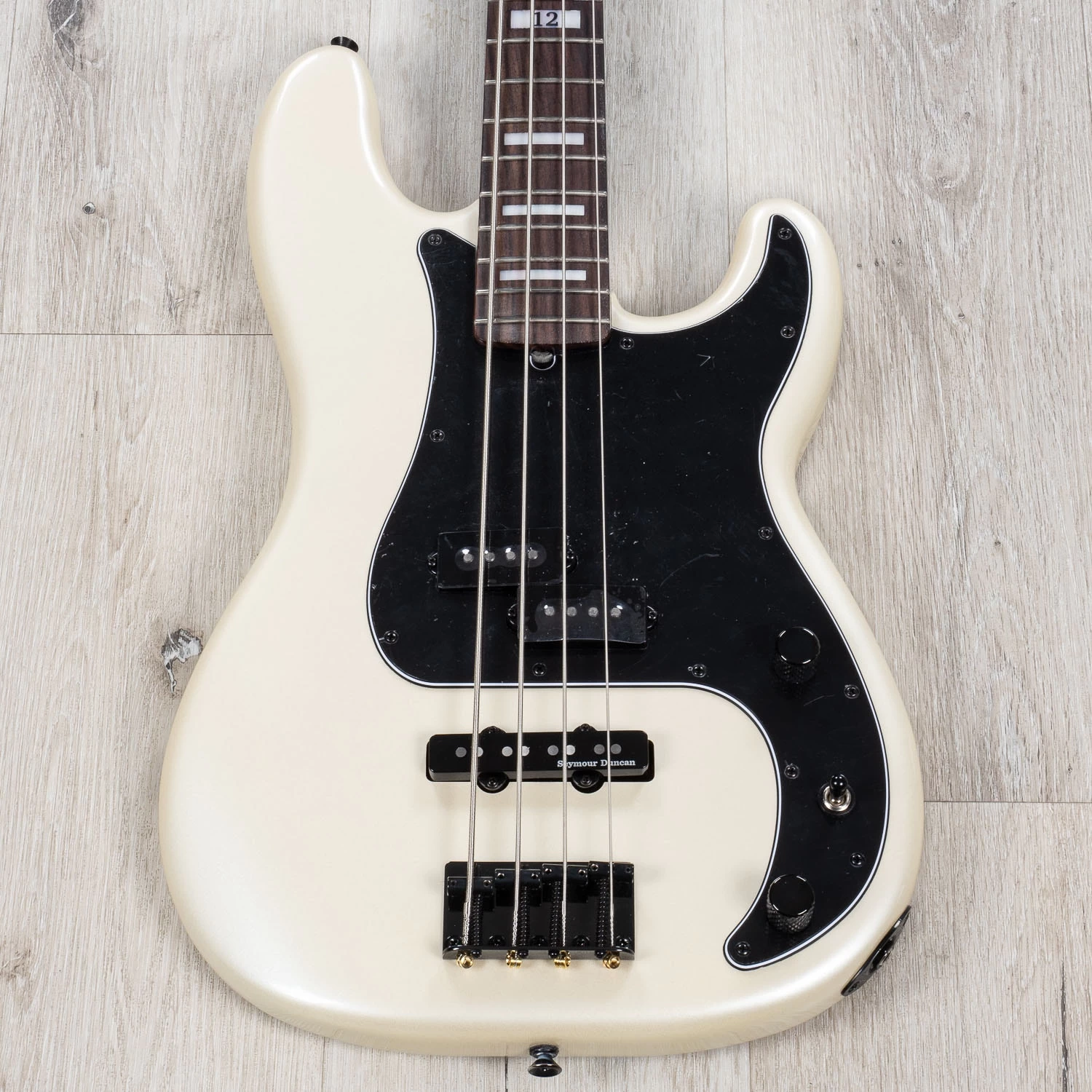 Fender Duff McKagan Deluxe Precision Bass, Rosewood Fingerboard, White Pearl 3 Fender Duff McKagan Deluxe Precision Bass, Rosewood Fingerboard, White Pearl