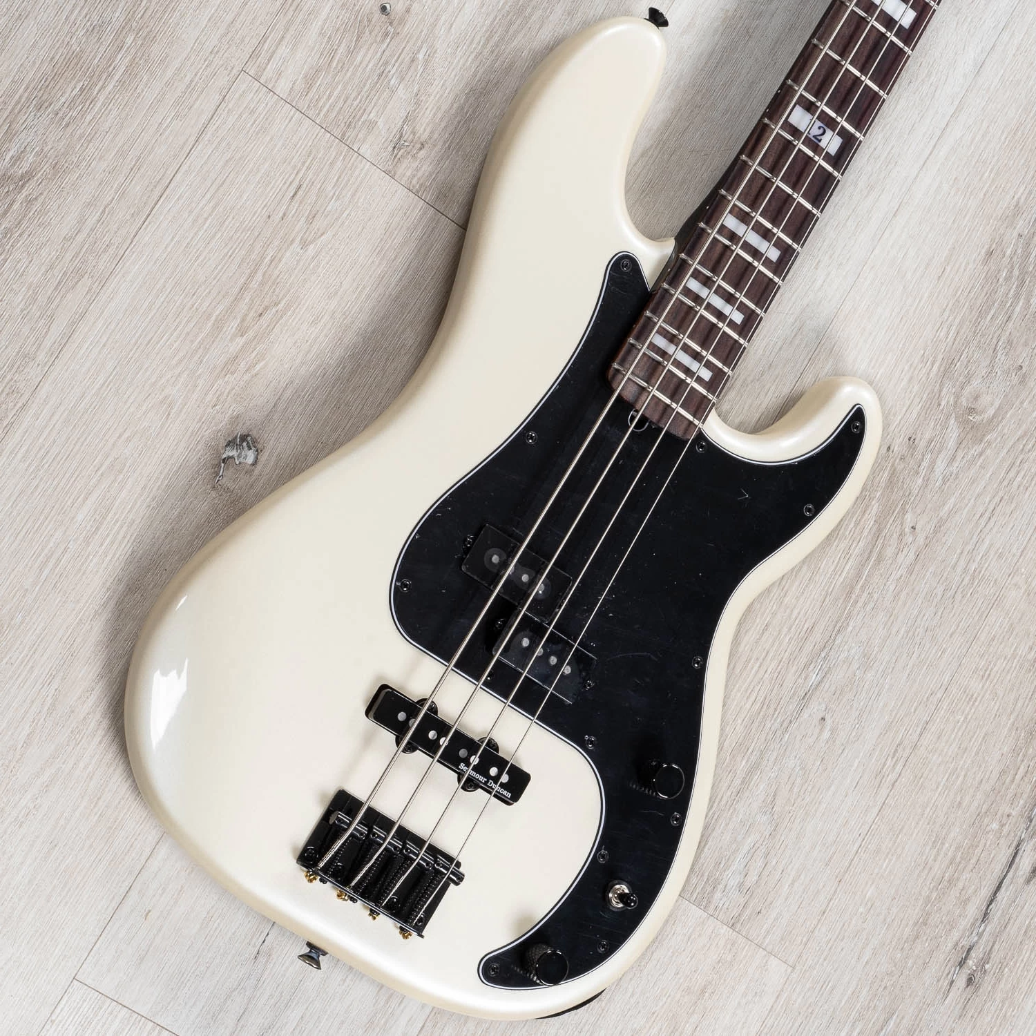 Fender Duff McKagan Deluxe Precision Bass, Rosewood Fingerboard, White Pearl 4 Fender Duff McKagan Deluxe Precision Bass, Rosewood Fingerboard, White Pearl - Image 2