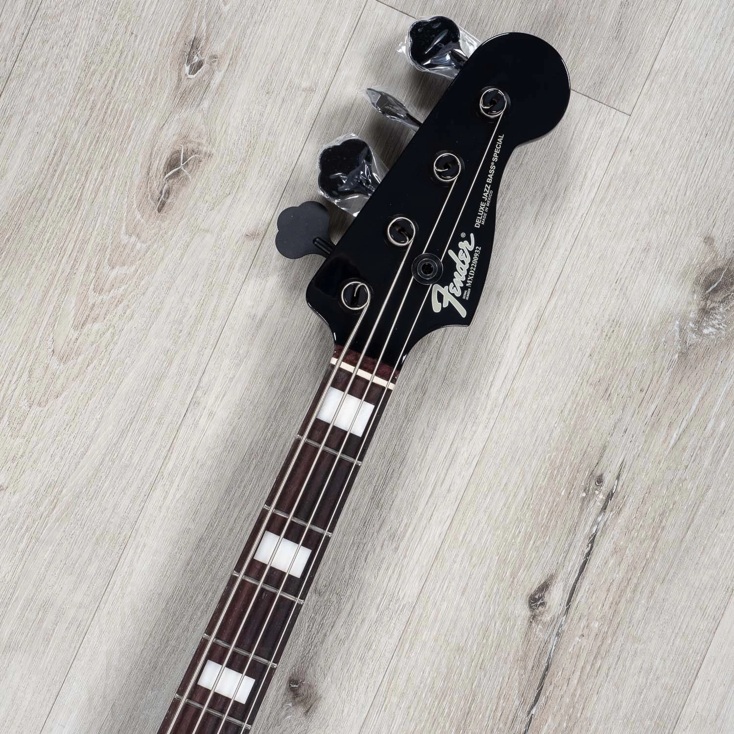 Fender Duff McKagan Deluxe Precision Bass, Rosewood Fingerboard, White Pearl 10 Fender Duff McKagan Deluxe Precision Bass, Rosewood Fingerboard, White Pearl - Image 8