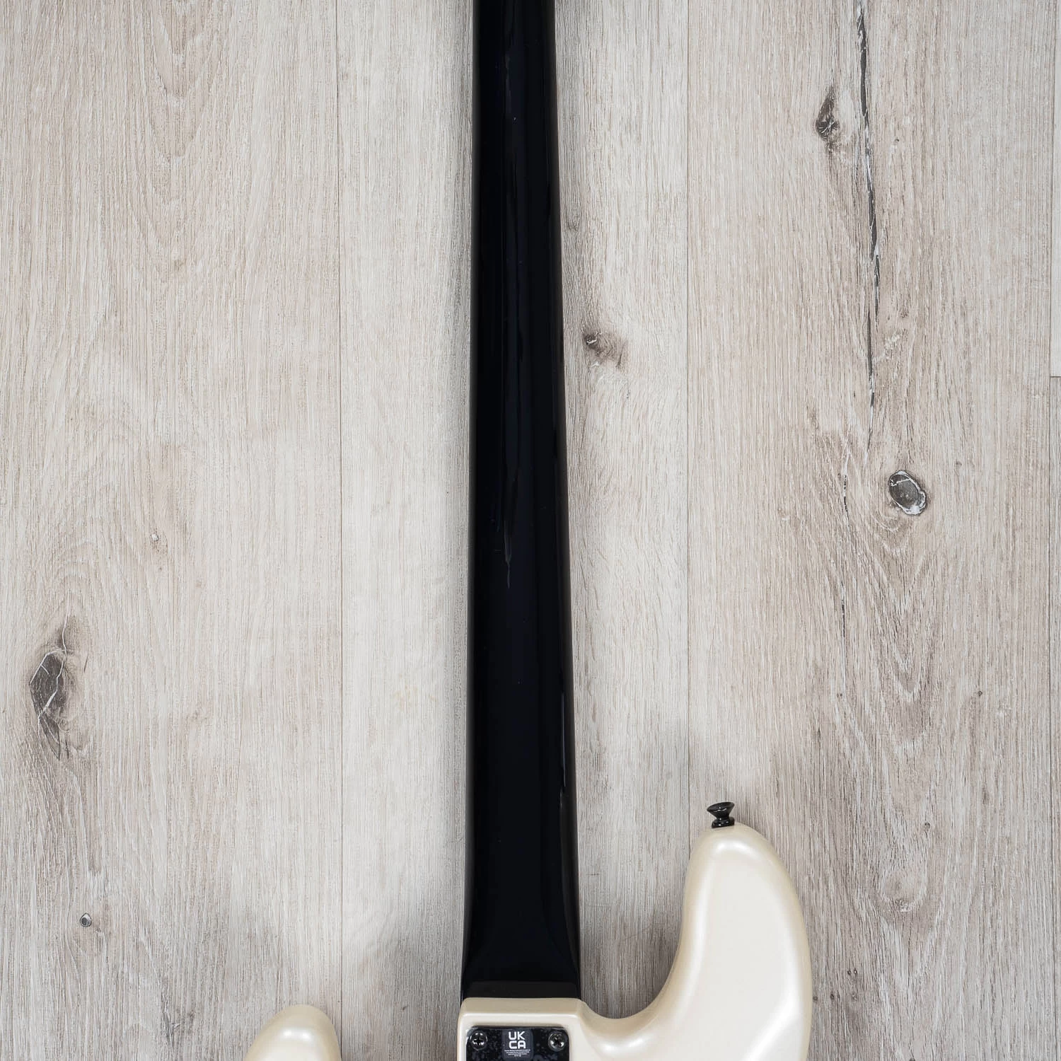 Fender Duff McKagan Deluxe Precision Bass, Rosewood Fingerboard, White Pearl 7 Fender Duff McKagan Deluxe Precision Bass, Rosewood Fingerboard, White Pearl - Image 5