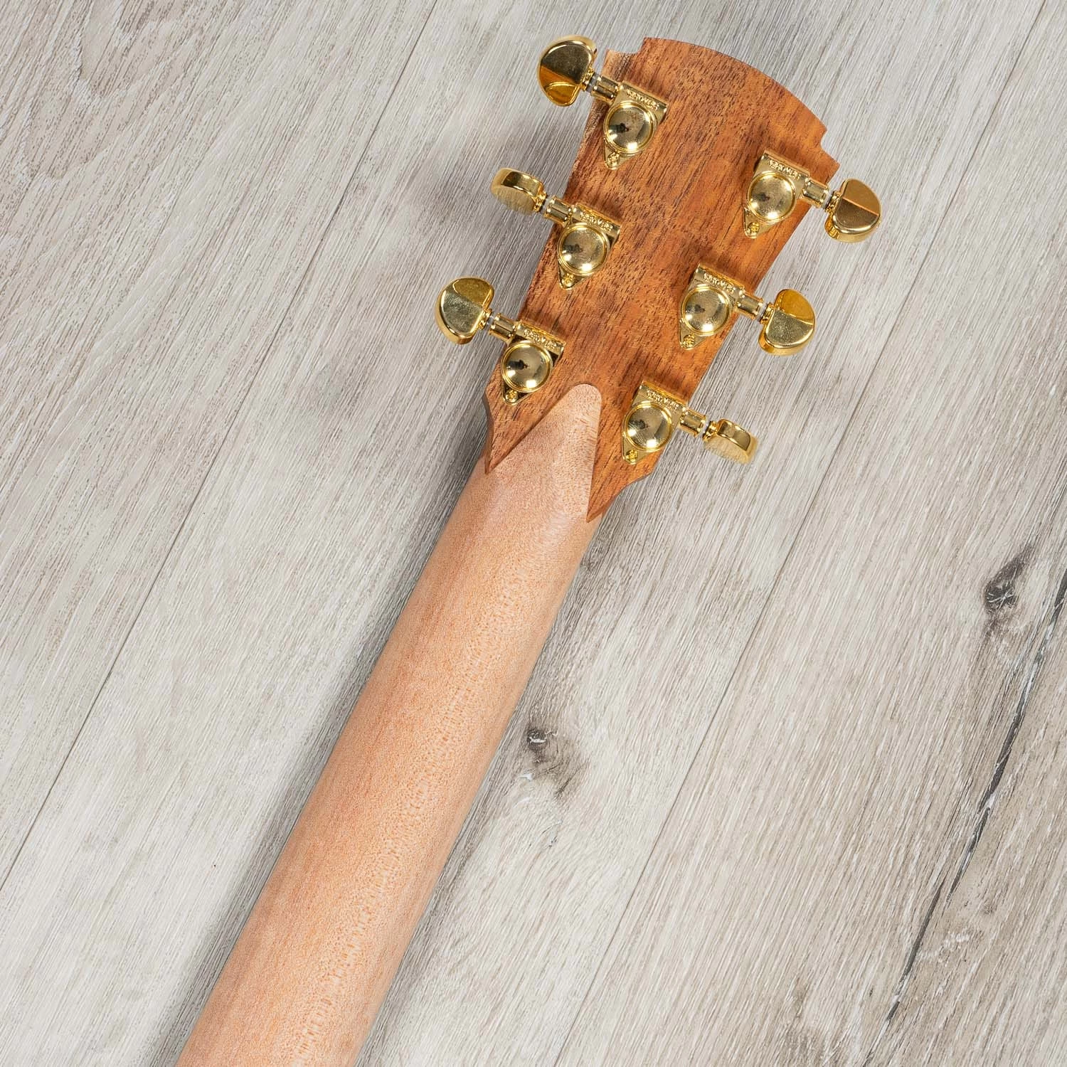 Cole Clark Angel 2 Series AN2EC-BLBL Grand Auditorium Acoustic-Electric Guitar, Australian Blackwood Top, Hard Case 11 Cole Clark Angel 2 Series AN2EC-BLBL Grand Auditorium Acoustic-Electric Guitar, Australian Blackwood Top, Hard Case - Image 9