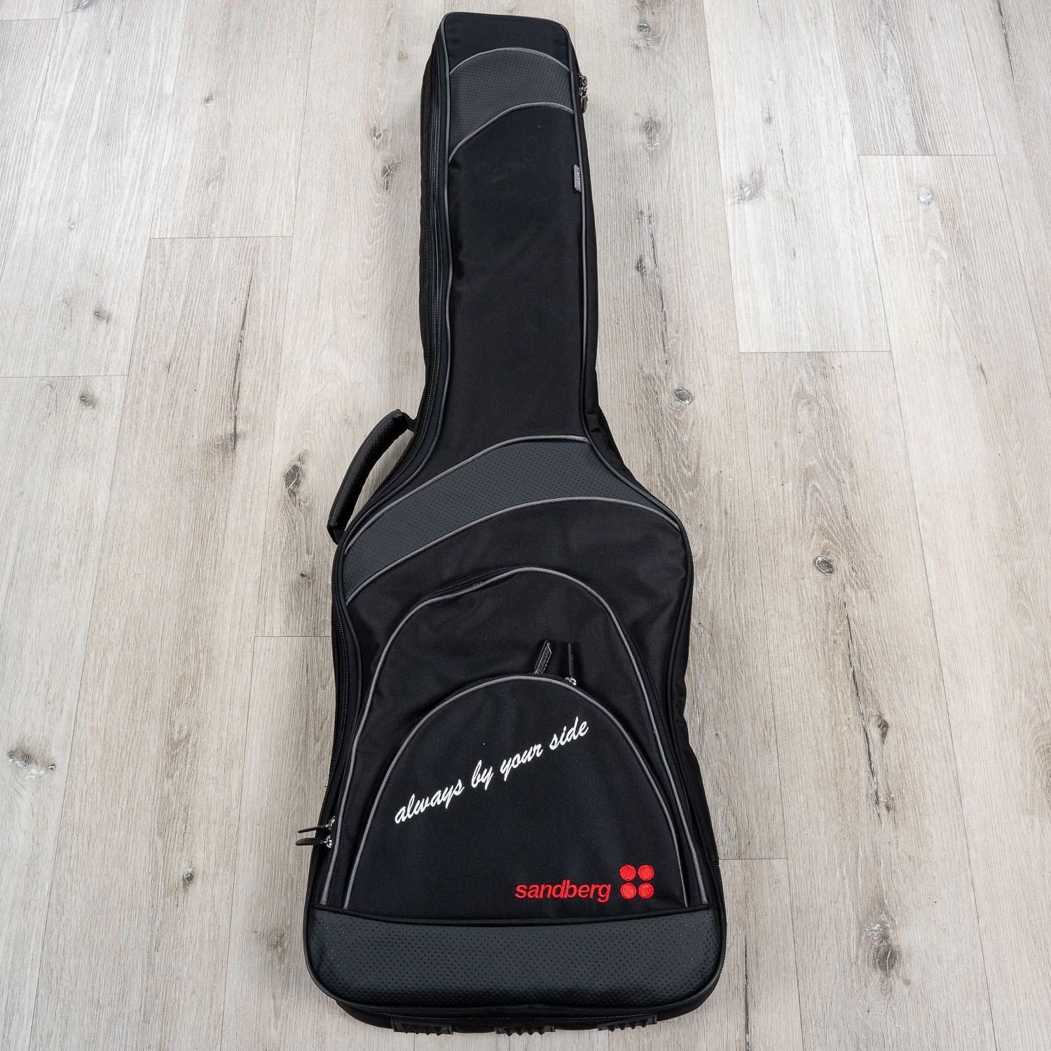 Sandberg California TT-5 SL Super Light 5-String Bass, Maple Fretboard, Black Matt 13 Sandberg California TT-5 SL Super Light 5-String Bass, Maple Fretboard, Black Matt - Image 11