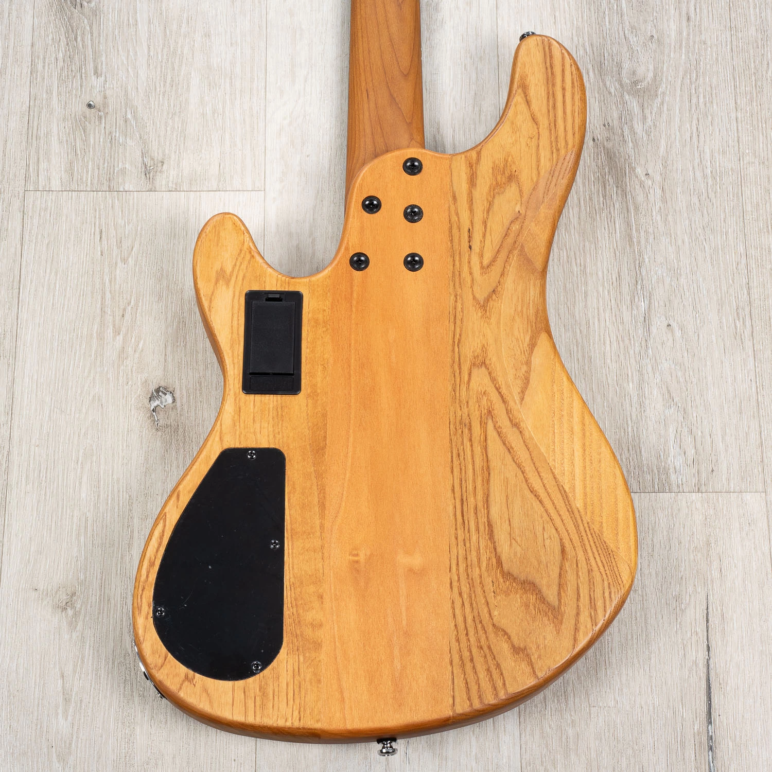 Cort GB-Modern 4 Bass, Nordstrand Pickups, Roasted Maple Fretboard, Open Pore Vintage Natural 9 Cort GB-Modern 4 Bass, Nordstrand Pickups, Roasted Maple Fretboard, Open Pore Vintage Natural - Image 7