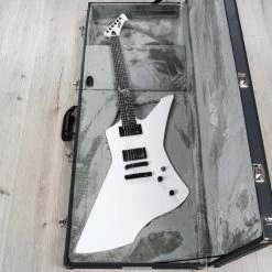 ESP LTD James Hetfield Signature Snakebyte Guitar, Ebony Fretboard, Snow White 22 ESP LTD James Hetfield Signature Snakebyte Guitar, Ebony Fretboard, Snow White -Musical Instrument Shop 20230406 dsc05194 1