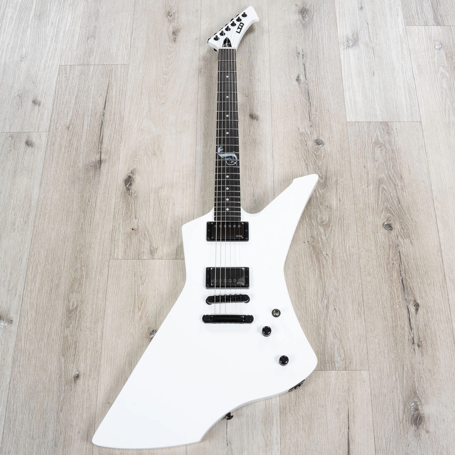 ESP LTD James Hetfield Signature Snakebyte Guitar, Ebony Fretboard, Snow White 5 ESP LTD James Hetfield Signature Snakebyte Guitar, Ebony Fretboard, Snow White - Image 3