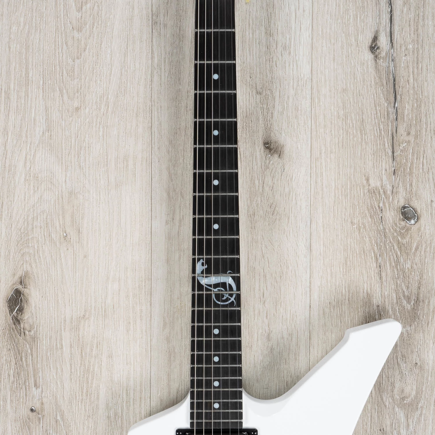 ESP LTD James Hetfield Signature Snakebyte Guitar, Ebony Fretboard, Snow White 6 ESP LTD James Hetfield Signature Snakebyte Guitar, Ebony Fretboard, Snow White - Image 4