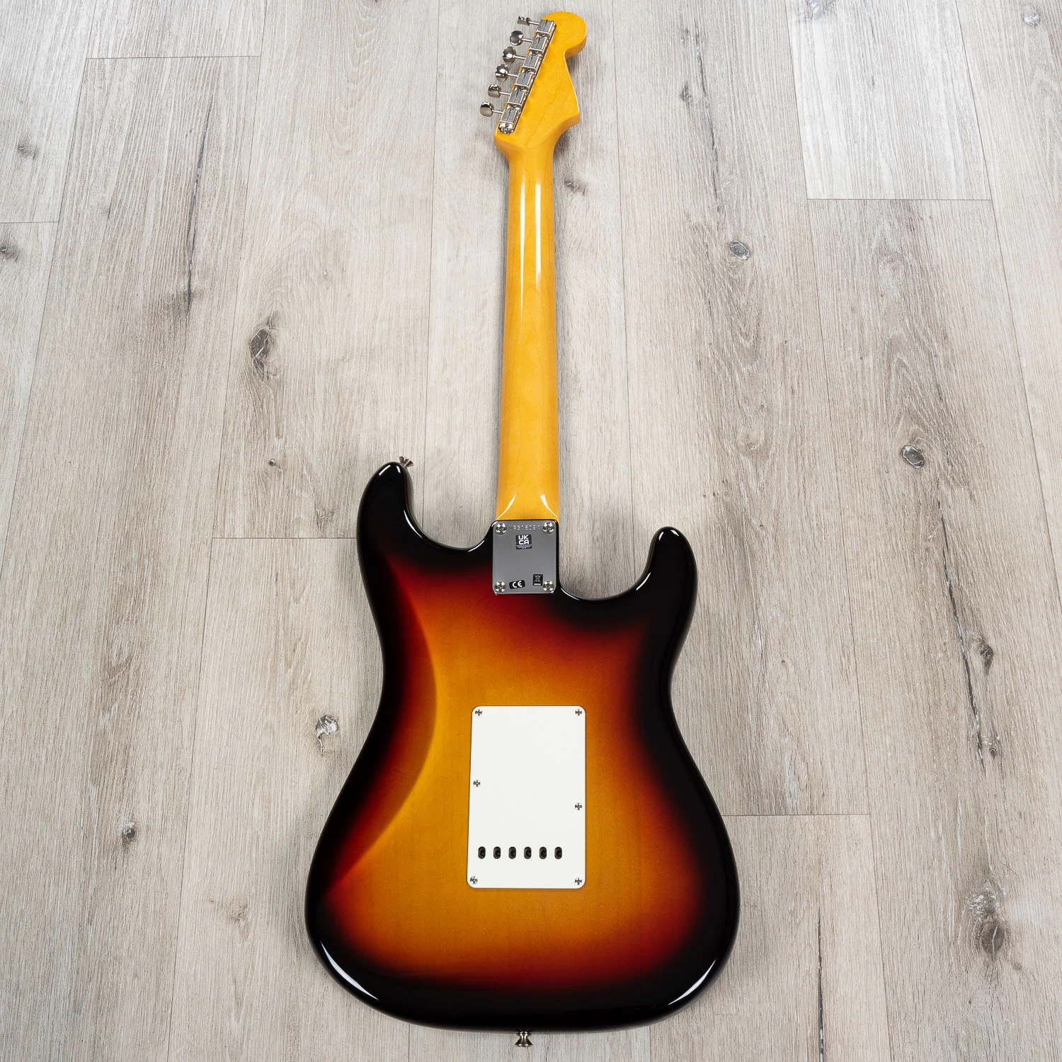 Fender American Vintage II 1961 Stratocaster Left-Hand Guitar, Rosewood Fretboard, 3-Color Sunburst 9 Fender American Vintage II 1961 Stratocaster Left-Hand Guitar, Rosewood Fretboard, 3-Color Sunburst - Image 7