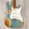 Fender Custom Shop Limited Edition Red Hot Strat Super Heavy Relic Guitar, Maple Fretboard, Super Faded Aged Lake Placid Blue 2 Fender Custom Shop Limited Edition Red Hot Strat Super Heavy Relic Guitar, Maple Fretboard, Super Faded Aged Lake Placid Blue -Musical Instrument Shop 20230614 dsc00641