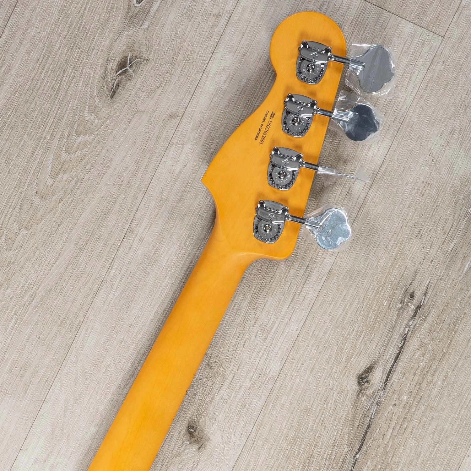 Fender American Ultra Precision Bass Guitar W/ Case, Maple Fingerboard, Arctic Pearl 11 Fender American Ultra Precision Bass Guitar W/ Case, Maple Fingerboard, Arctic Pearl - Image 9