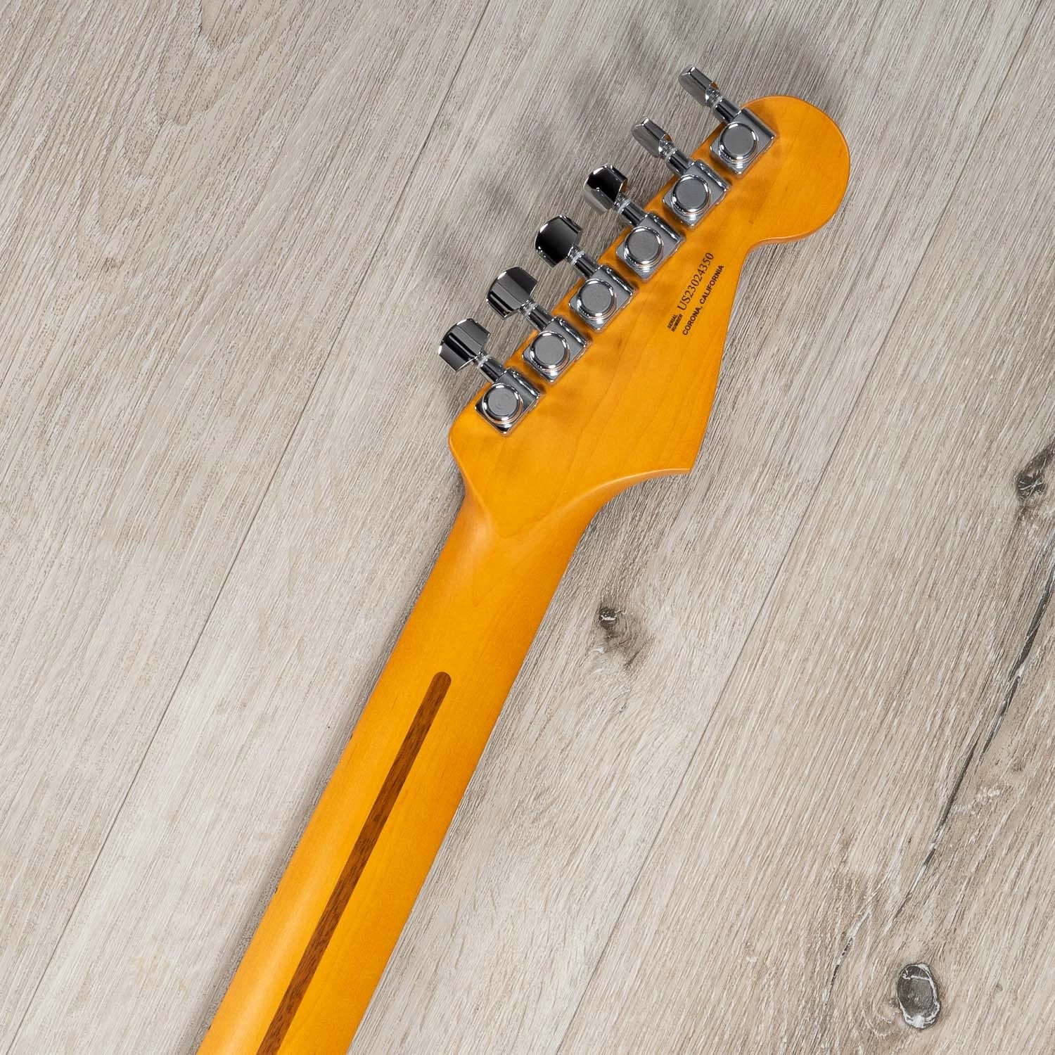 Fender American Ultra Stratocaster Left-Hand Guitar, Maple Fretboard, Mocha Burst 11 Fender American Ultra Stratocaster Left-Hand Guitar, Maple Fretboard, Mocha Burst - Image 9