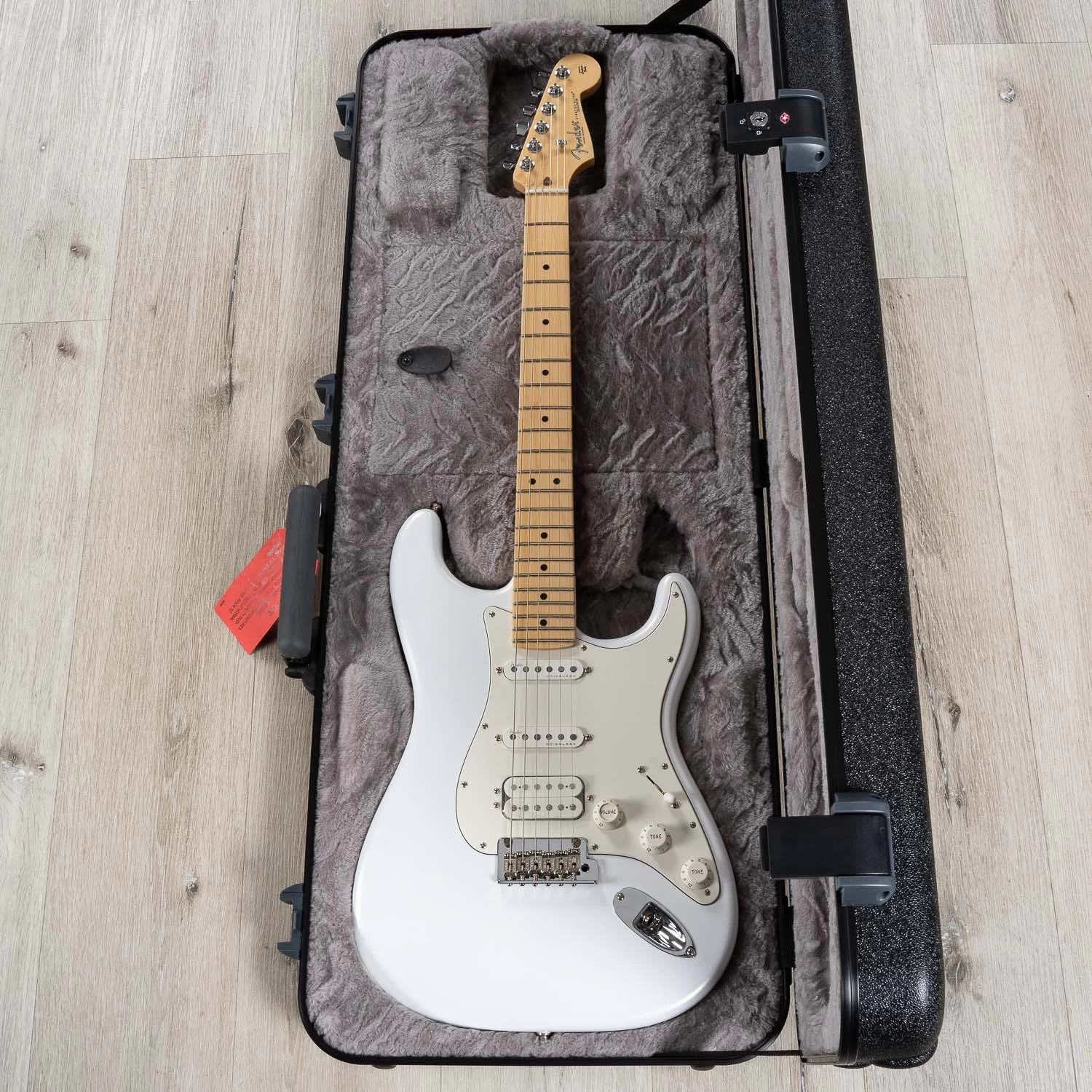 Fender Juanes Stratocaster Guitar, Maple Fretboard, Luna White 13 Fender Juanes Stratocaster Guitar, Maple Fretboard, Luna White - Image 11