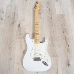 Fender Juanes Stratocaster Guitar, Maple Fretboard, Luna White 16 Fender Juanes Stratocaster Guitar, Maple Fretboard, Luna White -Musical Instrument Shop 20230824 dsc04631 1