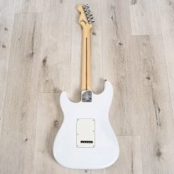 Fender Juanes Stratocaster Guitar, Maple Fretboard, Luna White 20 Fender Juanes Stratocaster Guitar, Maple Fretboard, Luna White -Musical Instrument Shop 20230824 dsc04651 1