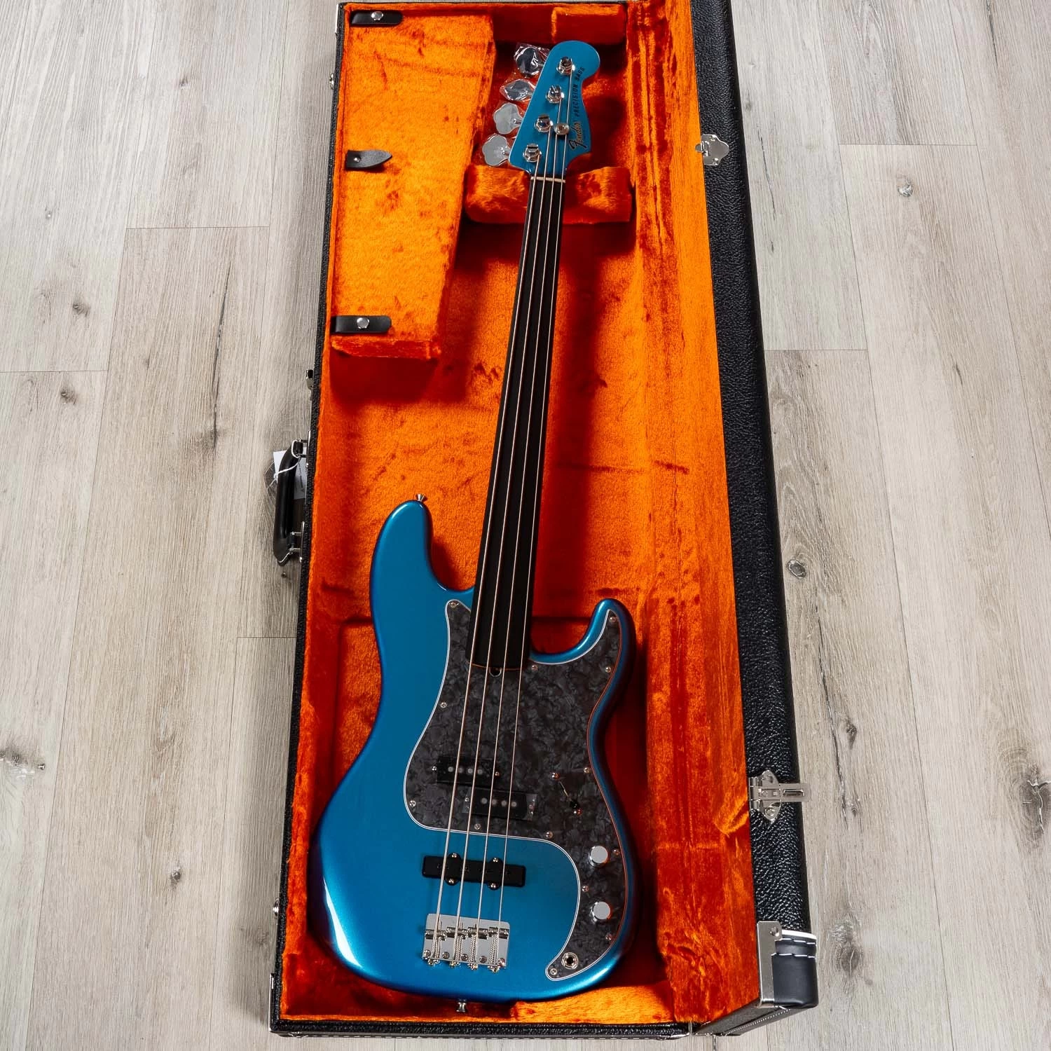 Fender Tony Franklin Fretless Precision Bass, Ebony Fretboard, Lake Placid Blue 12 Fender Tony Franklin Fretless Precision Bass, Ebony Fretboard, Lake Placid Blue - Image 10