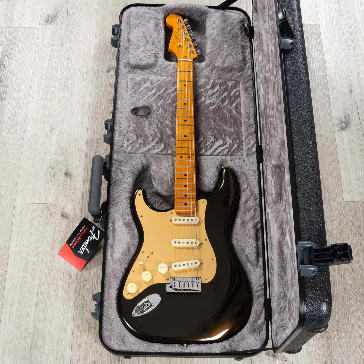Fender American Ultra Stratocaster Left-Hand Guitar, Maple Fretboard, Texas Tea 11 Fender American Ultra Stratocaster Left-Hand Guitar, Maple Fretboard, Texas Tea - Image 9