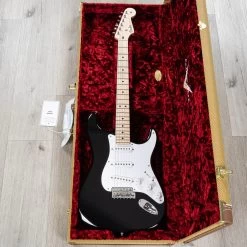 Fender Custom Shop Eric Clapton Signature Stratocaster Guitar, Maple Fingerboard, Black -Musical Instrument Shop 20231017 dsc00724