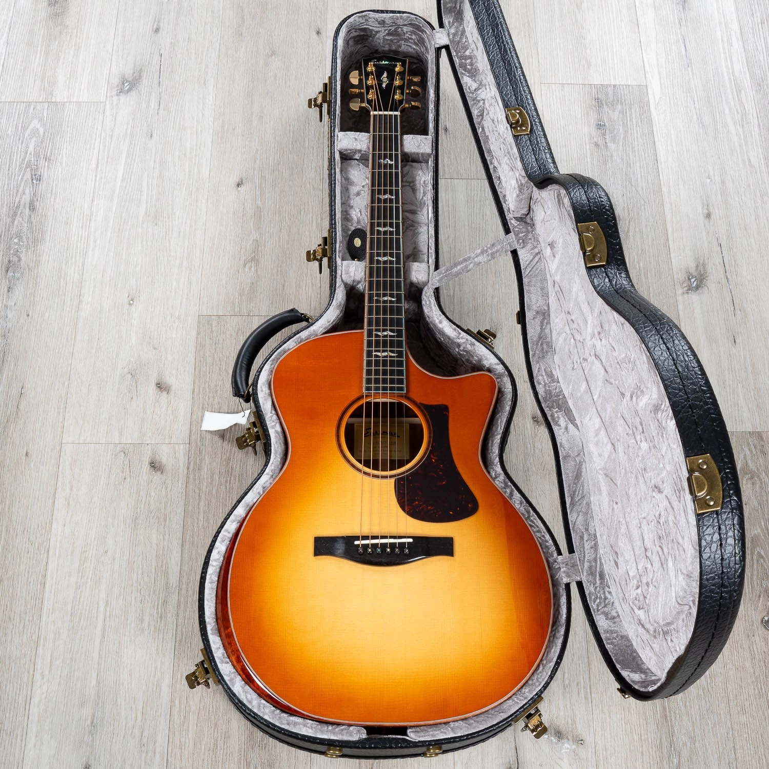 Eastman AC522CE Acoustic Electric Guitar, Ebony Fretboard, Sunburst 18 Eastman AC522CE Acoustic Electric Guitar, Ebony Fretboard, Sunburst - Image 16
