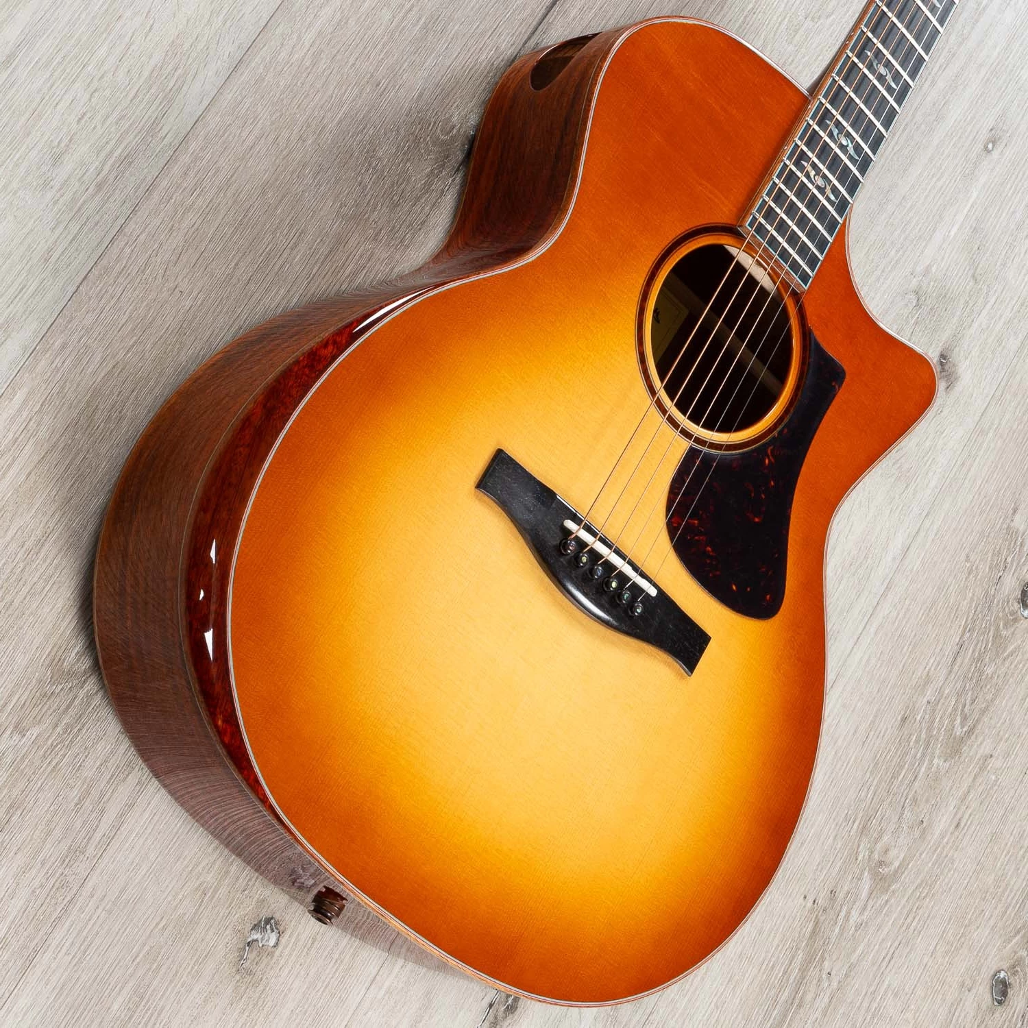 Eastman AC522CE Acoustic Electric Guitar, Ebony Fretboard, Sunburst 5 Eastman AC522CE Acoustic Electric Guitar, Ebony Fretboard, Sunburst - Image 3