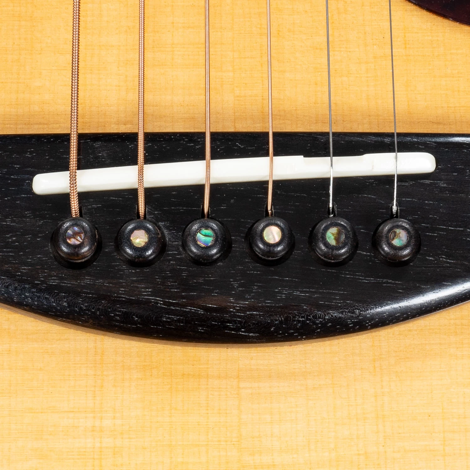 Eastman AC522CE Acoustic Electric Guitar, Ebony Fretboard, Sunburst 13 Eastman AC522CE Acoustic Electric Guitar, Ebony Fretboard, Sunburst - Image 11