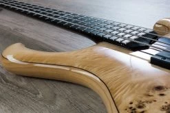 Mayones Custom Pi Bass, Wojtek Pilichowski Signature, Eye Poplar Top, Bartolini/Aguilar Electronics -Musical Instrument Shop 6 mayones custom pi bass wojtek pilichowski signature eye poplar top bartoliniaguilar electronics