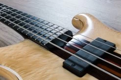 Mayones Custom Pi Bass, Wojtek Pilichowski Signature, Eye Poplar Top, Bartolini/Aguilar Electronics -Musical Instrument Shop 8 mayones custom pi bass wojtek pilichowski signature eye poplar top bartoliniaguilar electronics