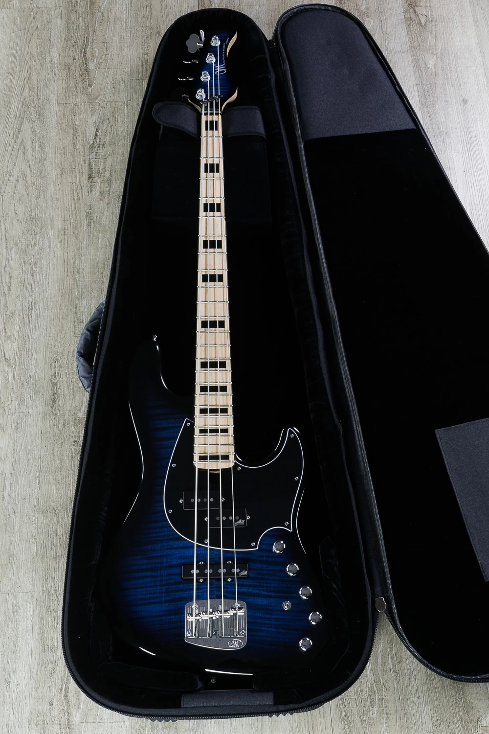 Mayones Jabba Classic 4 P/J Bass, Dirty Blue Burst, Maple Fretboard, Flame Maple Top, Aguilar Pickups 10 Mayones Jabba Classic 4 P/J Bass, Dirty Blue Burst, Maple Fretboard, Flame Maple Top, Aguilar Pickups - Image 8