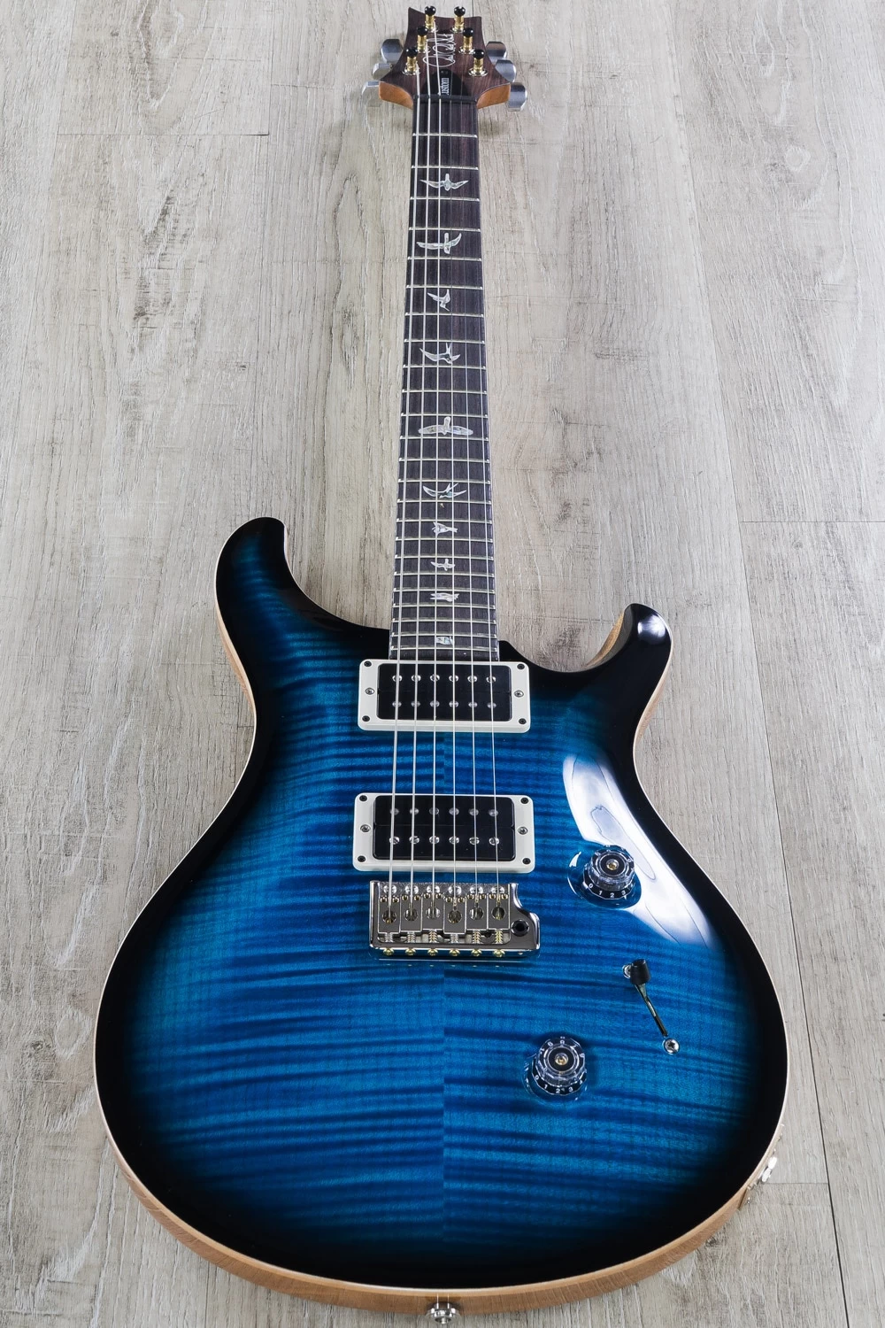 PRS Paul Reed Smith Custom 24 Guitar, Blue Matteo Smokeburst, Flame Maple, Rosewood, Pattern Regular 5 PRS Paul Reed Smith Custom 24 Guitar, Blue Matteo Smokeburst, Flame Maple, Rosewood, Pattern Regular - Image 3