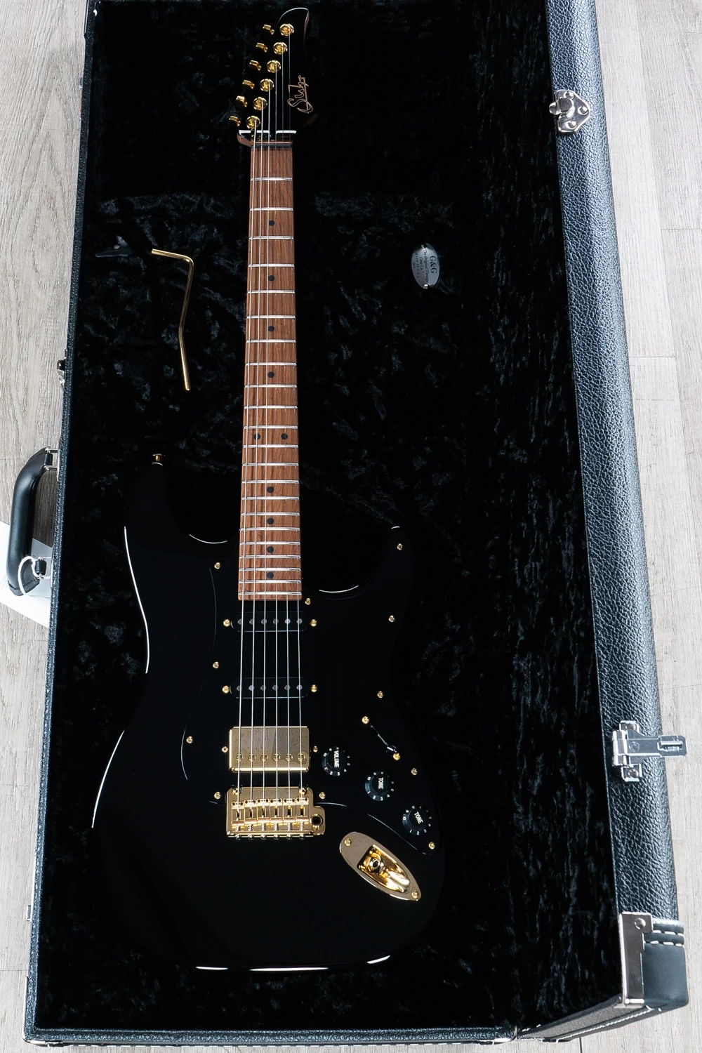 Suhr Mateus Asato Signature Series Classic S Guitar, Gloss Black, 3A Roasted Birdseye Maple - JS9Z0X 12 Suhr Mateus Asato Signature Series Classic S Guitar, Gloss Black, 3A Roasted Birdseye Maple - JS9Z0X - Image 10