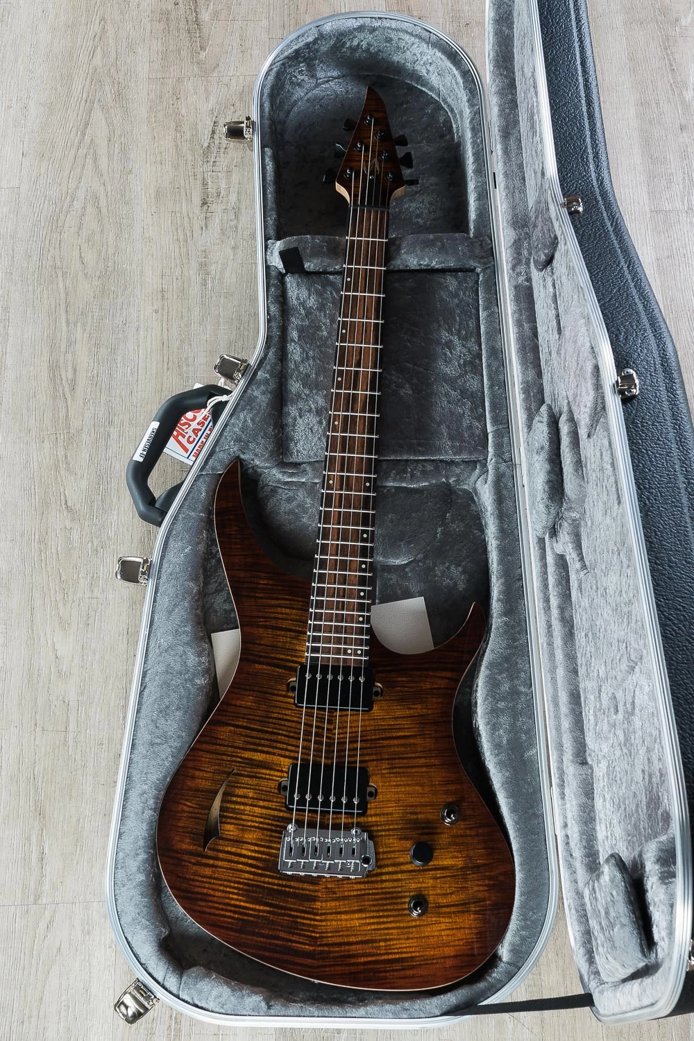Skervesen 4AP Soul Semi-Hollow Guitar, Black Gold Burst, Mastergrade Flame Maple Top, Bare Knuckle Pickups, Macassar Ebony Fretboard 12 Skervesen 4AP Soul Semi-Hollow Guitar, Black Gold Burst, Mastergrade Flame Maple Top, Bare Knuckle Pickups, Macassar Ebony Fretboard - Image 10
