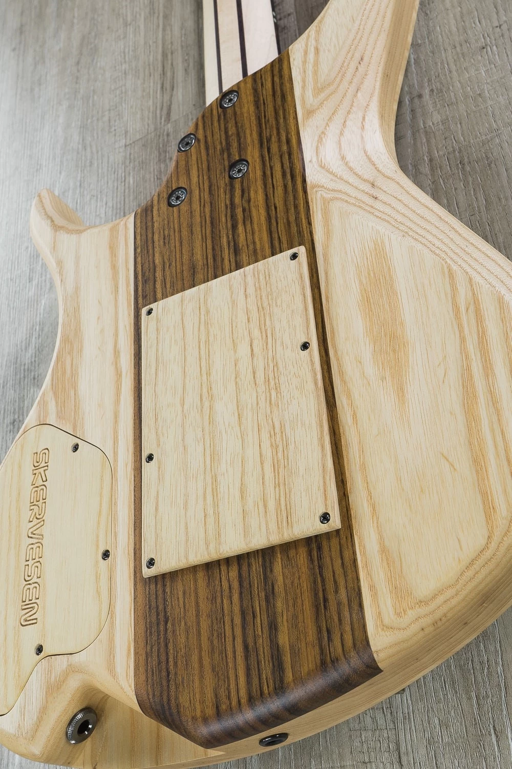 Skervesen 4AP Soul Semi-Hollow Guitar, Black Gold Burst, Mastergrade Flame Maple Top, Bare Knuckle Pickups, Macassar Ebony Fretboard 9 Skervesen 4AP Soul Semi-Hollow Guitar, Black Gold Burst, Mastergrade Flame Maple Top, Bare Knuckle Pickups, Macassar Ebony Fretboard - Image 7